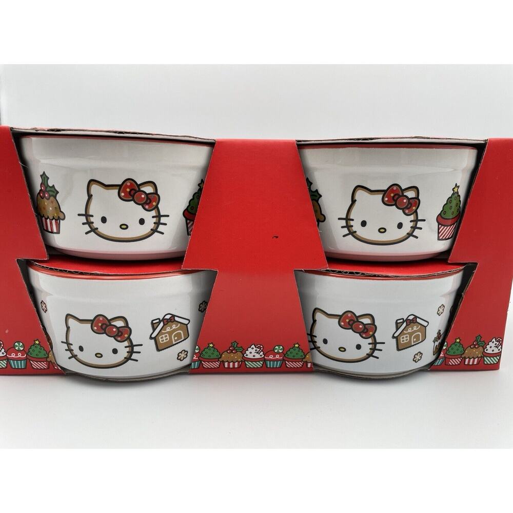 4 Hello Kitty Christmas Ramekin Ceramic Dishes Candy Canes Gingerbread NWT